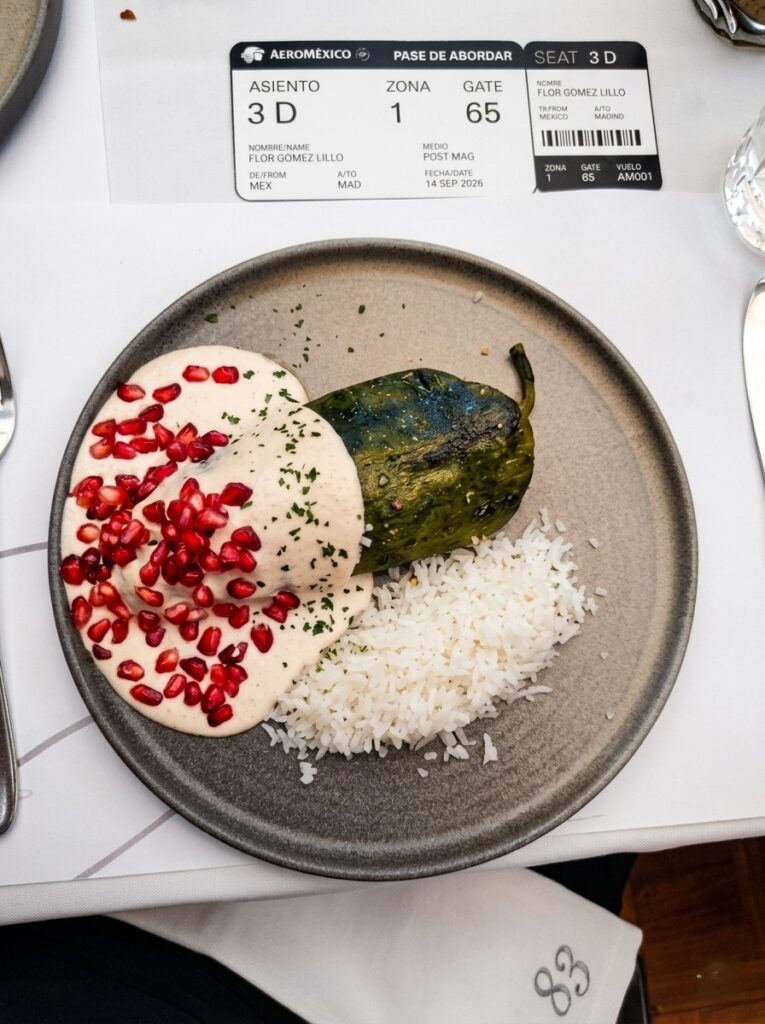 Aeroméxico celebra las fiestas patrias con chiles en nogada a bordo