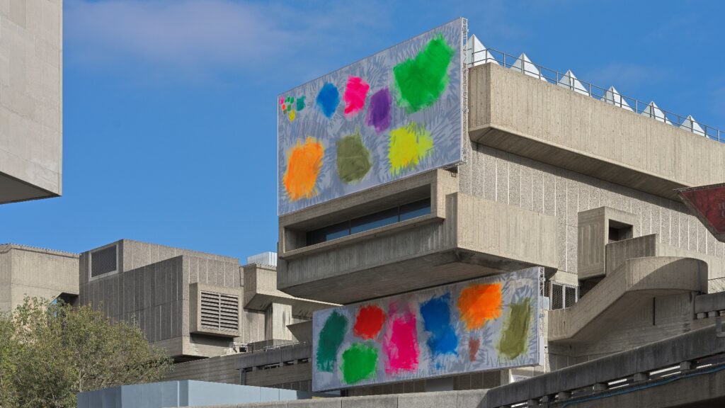 Audemars Piguet y la artista Renée Levi transforman la fachada de la Hayward Gallery