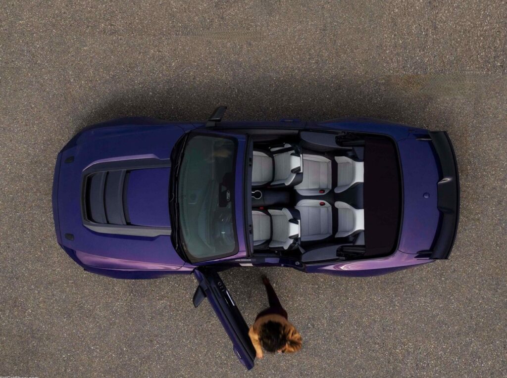 Ford Mustang Dark Horse SC convertible: Sol y 795 caballos de fuerza