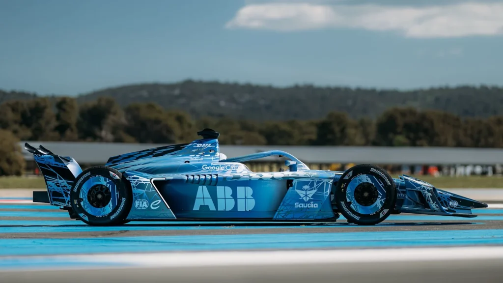 Formula E anuncia a Bridgestone como proveedor oficial de neumáticos