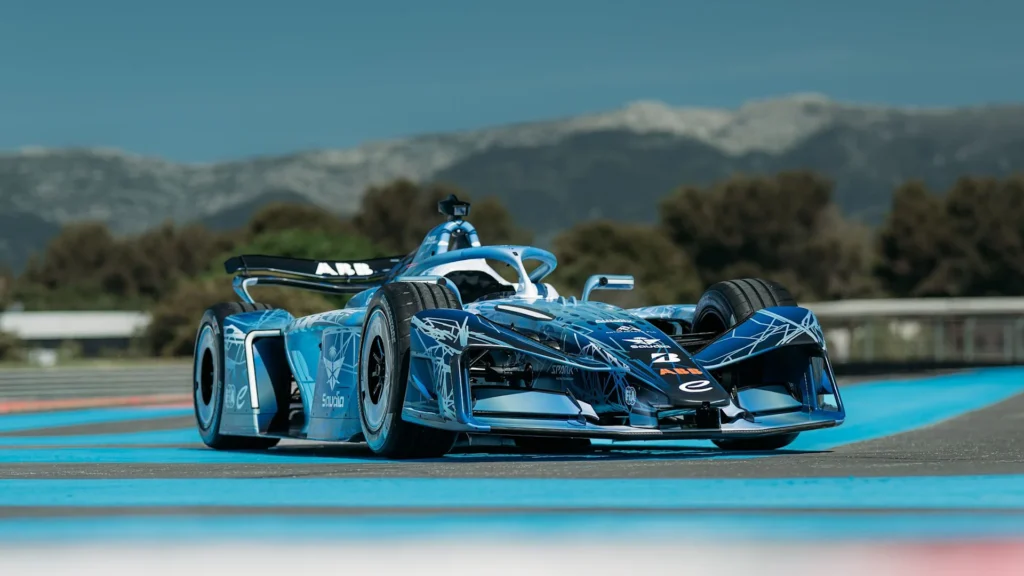 Formula E anuncia a Bridgestone como proveedor oficial de neumáticos