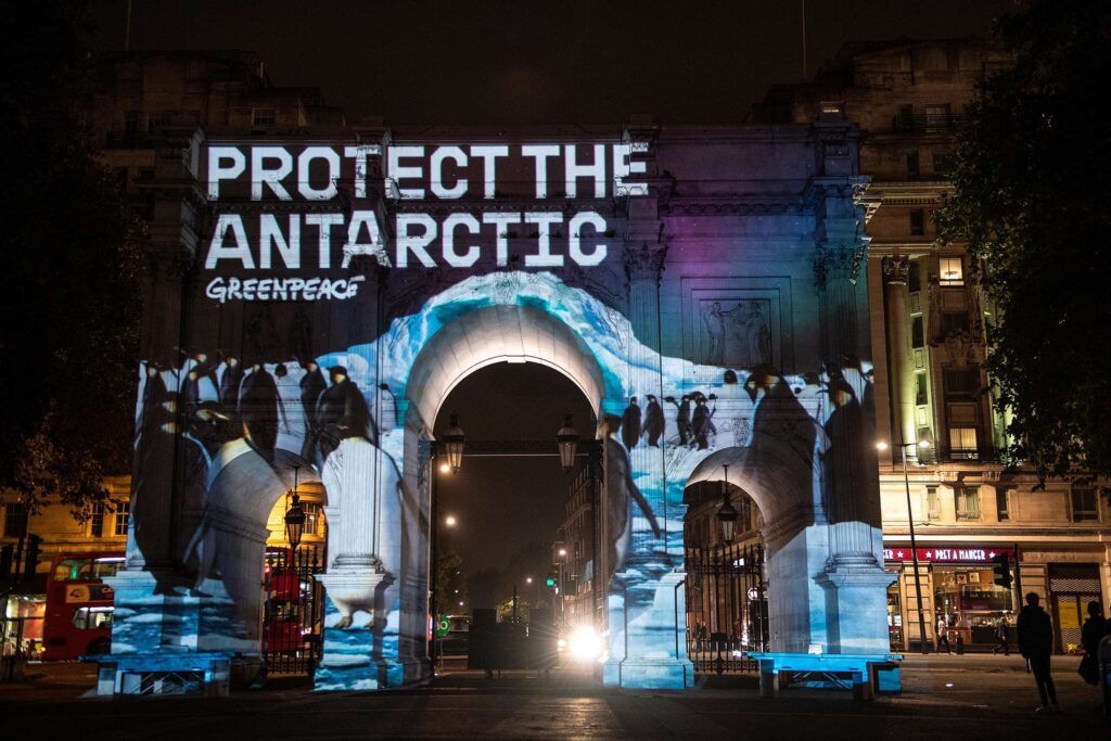 Hands Off The Antartic Thom Yorke llama a proteger la Antártida