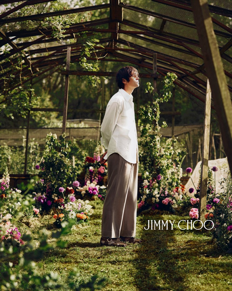 Jimmy Choo presenta “Summer in Bloom”