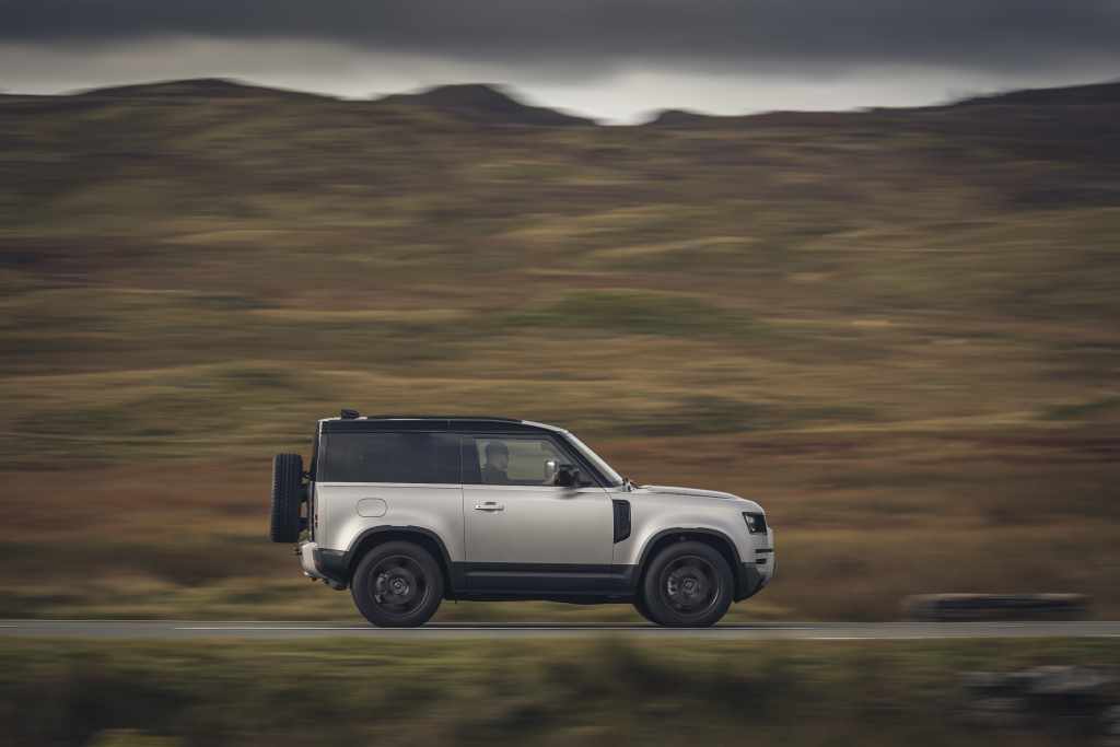 Land Rover gana en los Women’s World Car of the Year 2021