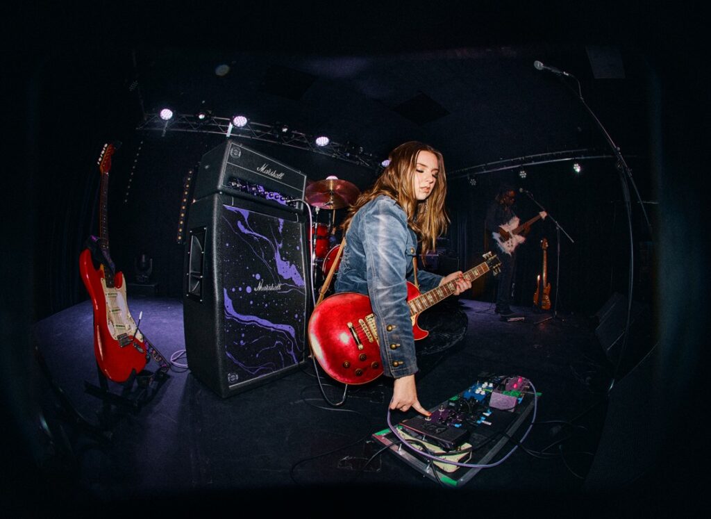 Marshall rinde tributo a Jimi Hendrix