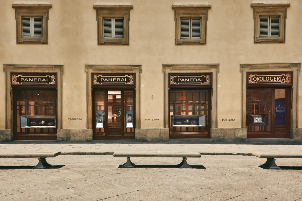 Panerai celebra el centenario de su histórica boutique con una exposición