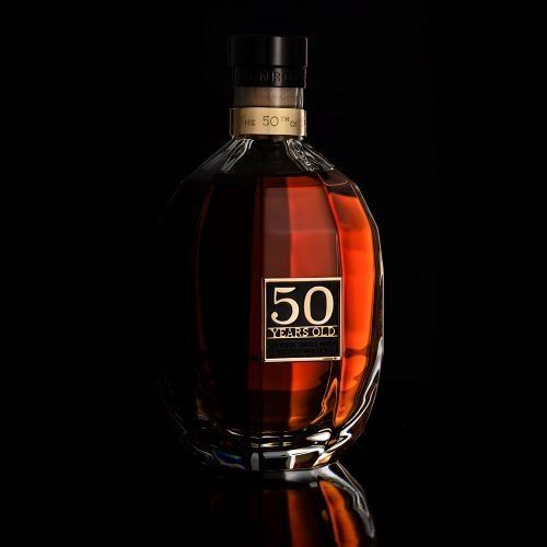 The Glenrothes subasta botella de whisky en 54,000 USD