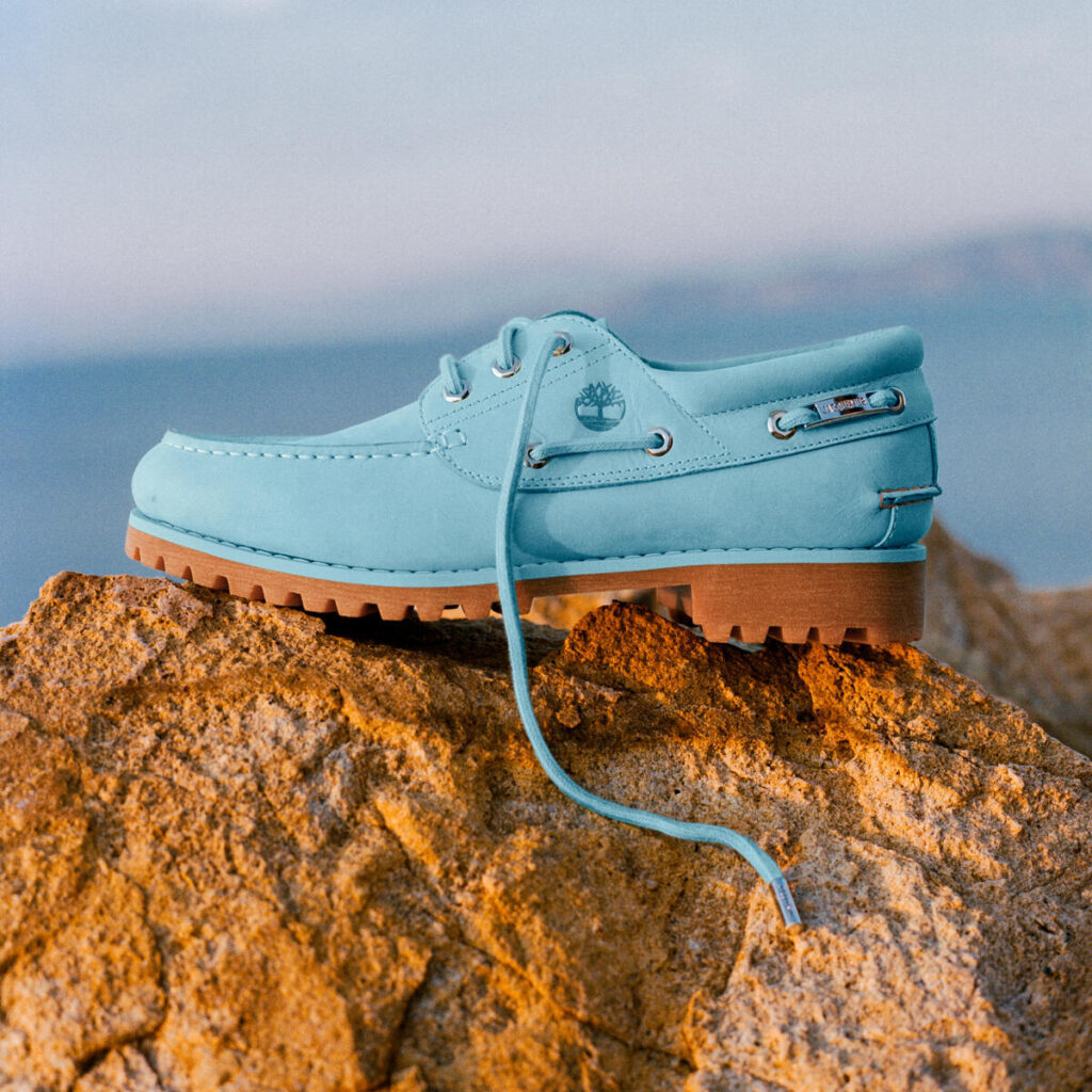 Timberland × Jacquemus: Reinterpretando un clásico en tono azul laguna