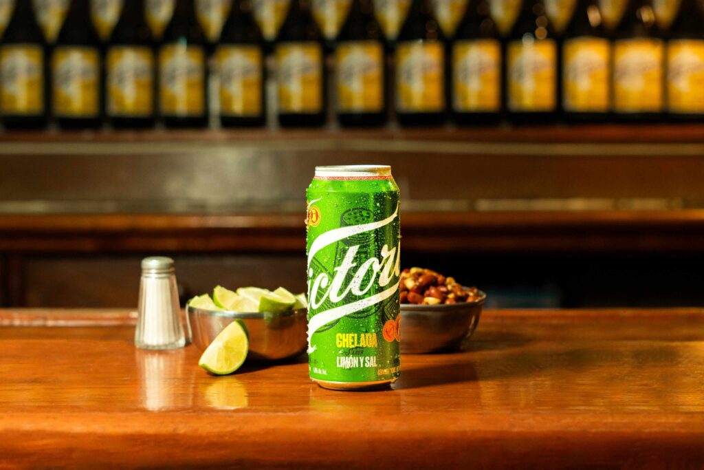 Victoria Chelada Limón y Sal: Más que crear un nuevo sabor, reconoce una costumbre
