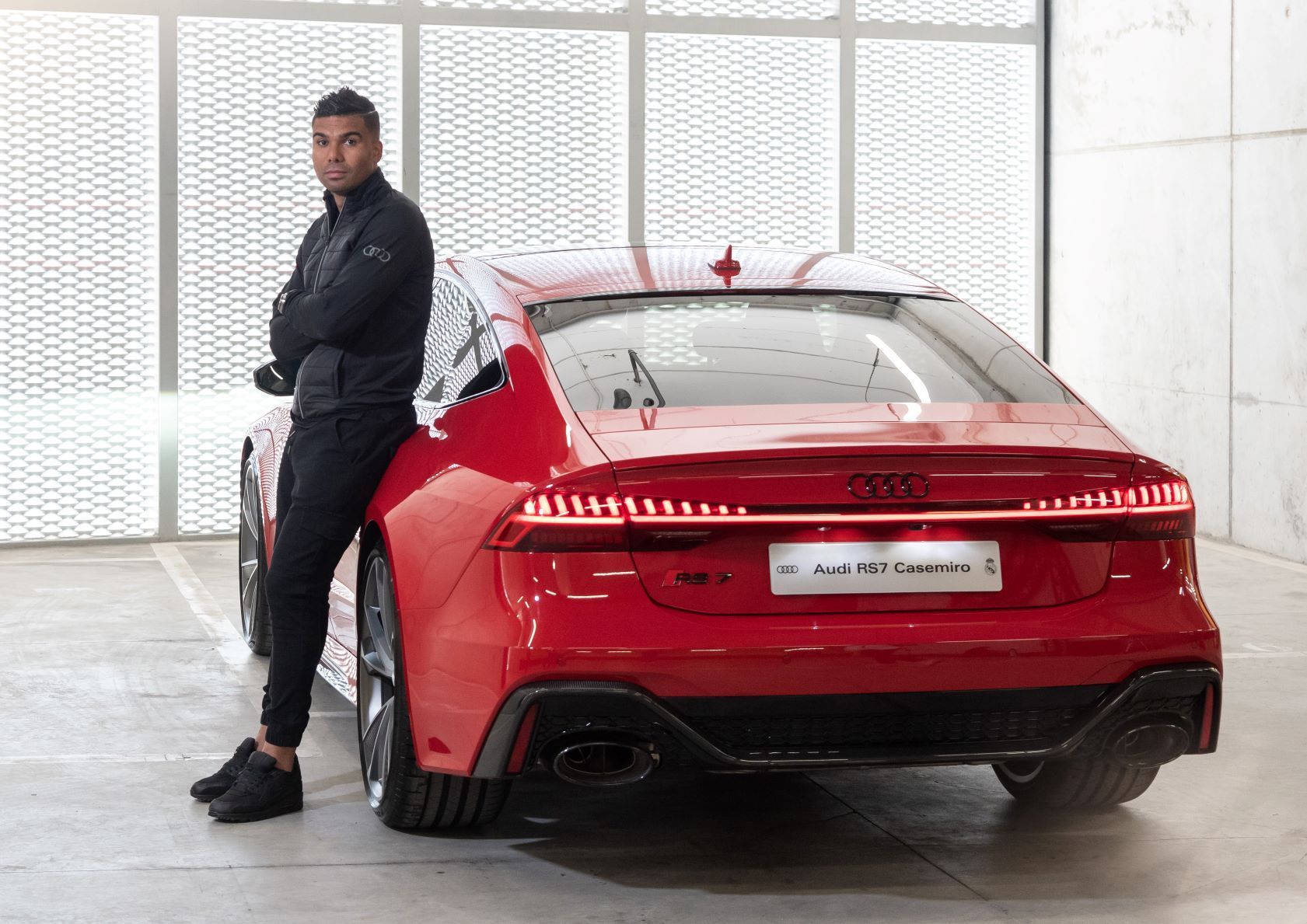 Jugadores del Real Madrid C.F. reciben sus nuevos Audi