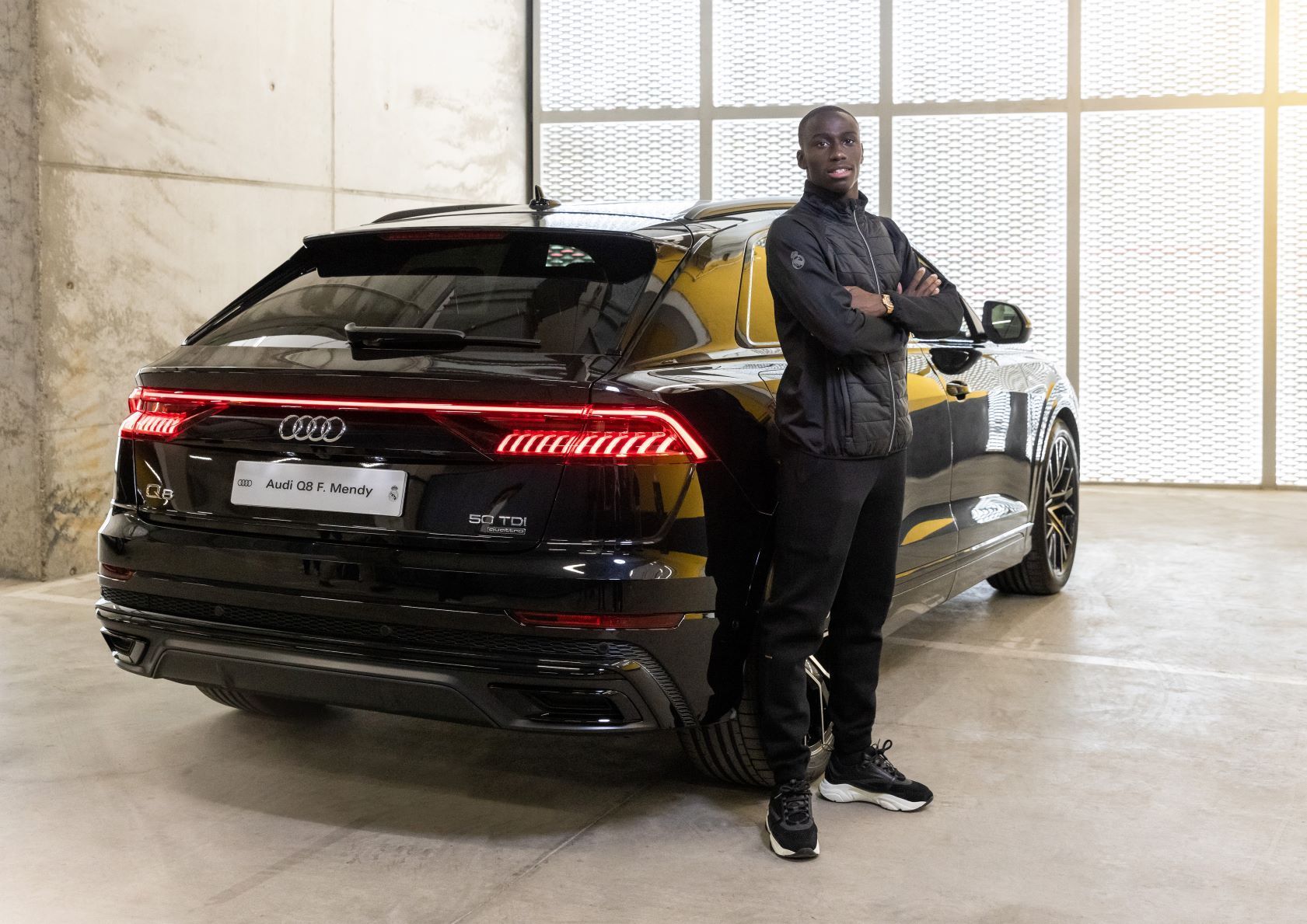Jugadores del Real Madrid C.F. reciben sus nuevos Audi