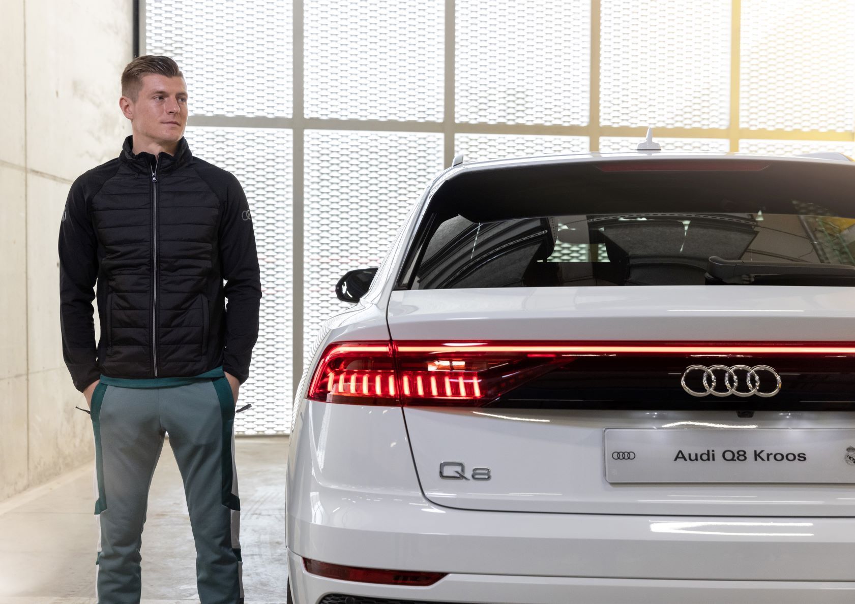 Jugadores del Real Madrid C.F. reciben sus nuevos Audi