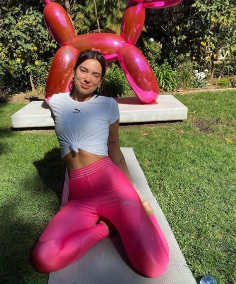 Dua Lipa y las embajadoras de Puma celebran a las mujeres