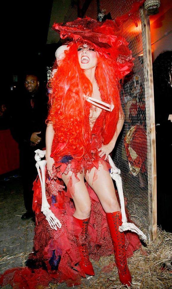 Red Witch (2004)