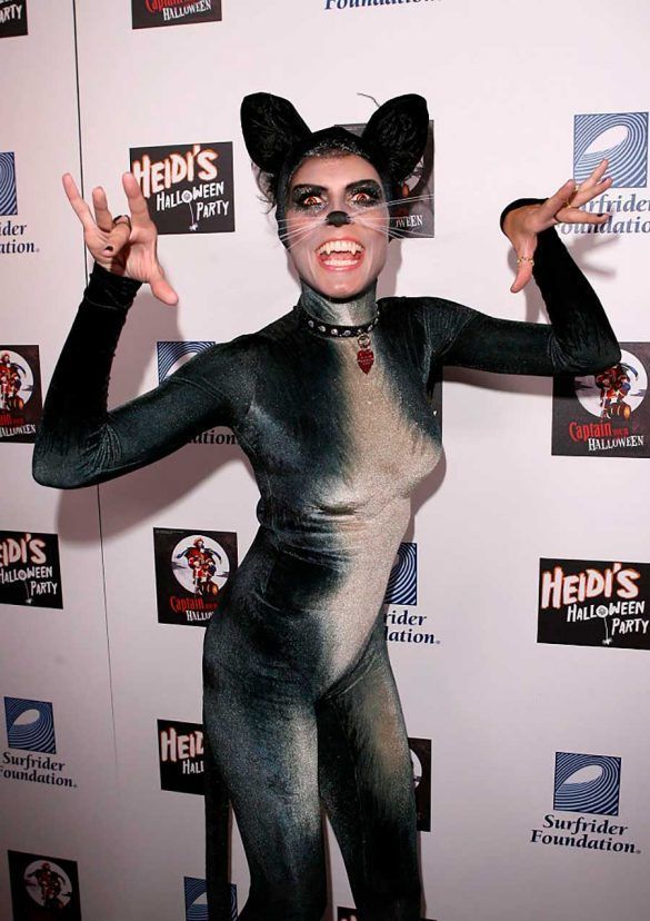 Cat (2007)