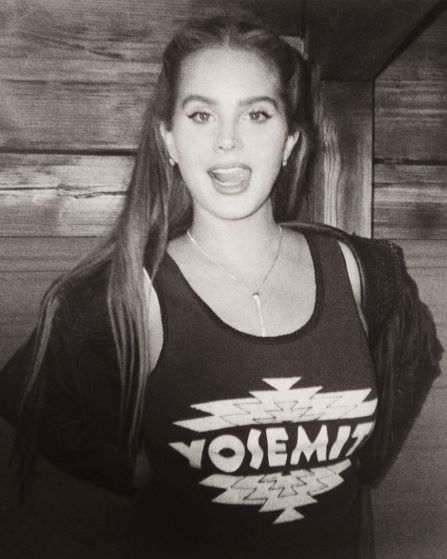 Lana Del Rey estrena “Let Me Love You Like A Woman”