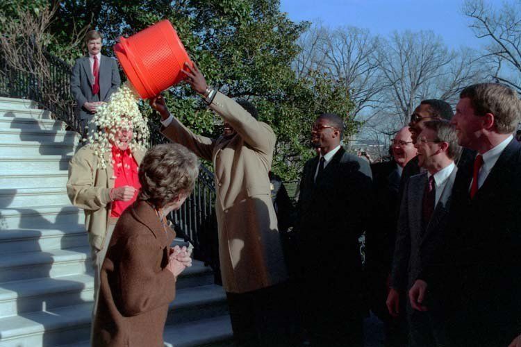 Super Bowl: ¿Cuál es el origen del gatorate shower?