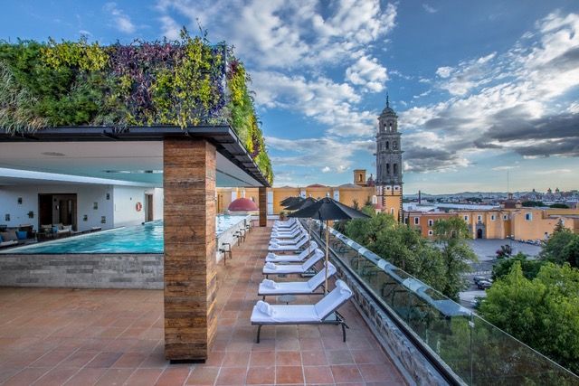 A solo 130 kilómetros de distancia de la Ciudad de México, Puebla ofrece a sus visitantes una extraordinaria alternativa