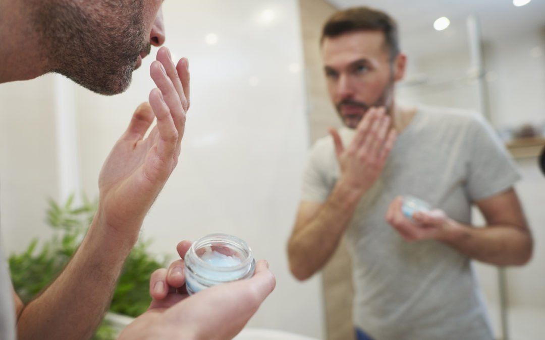 Contar con una guía confiable para iniciarnos en el camino del skincare no es tan difícil como parece. Contar con una guía confiable para iniciarnos en el camino del skincare no es tan difícil como parece.